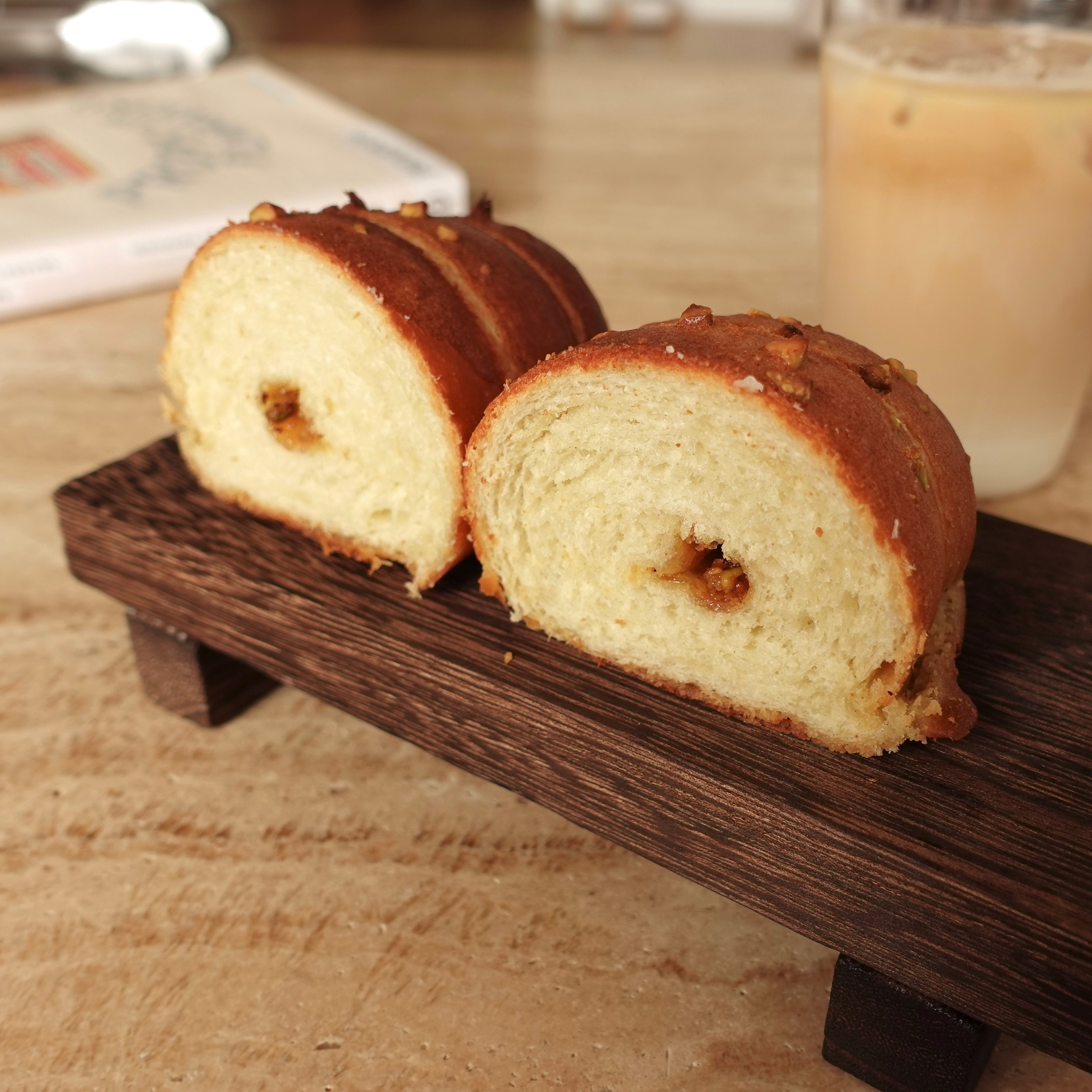 Pistachio Crumble Salt Bread