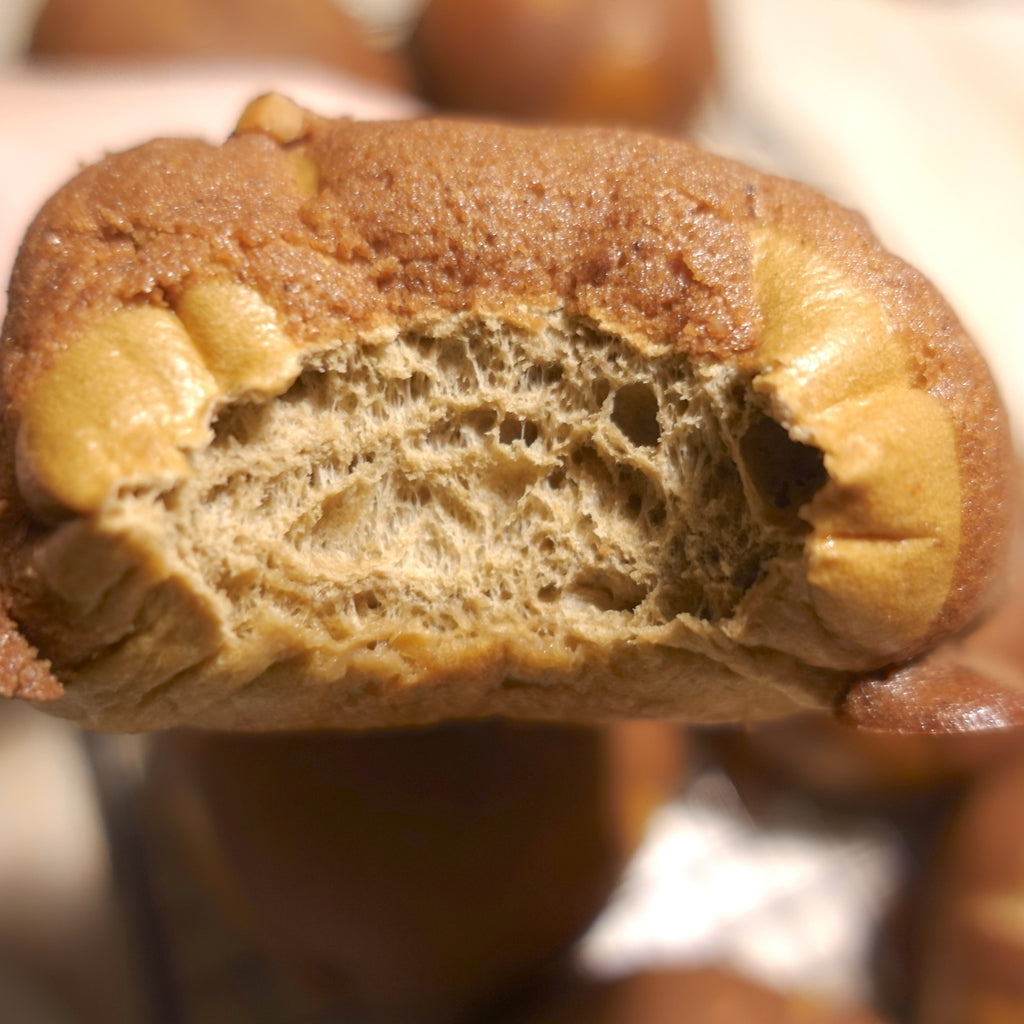 Mocha Bagel with Chocolate Crumble
